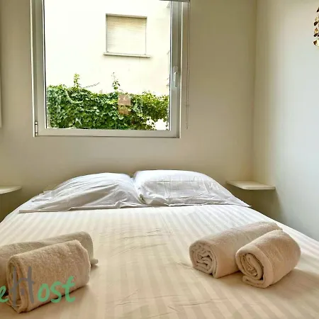 Place Du Port Vieux Beautiful 4 People Apartment Biarritz
